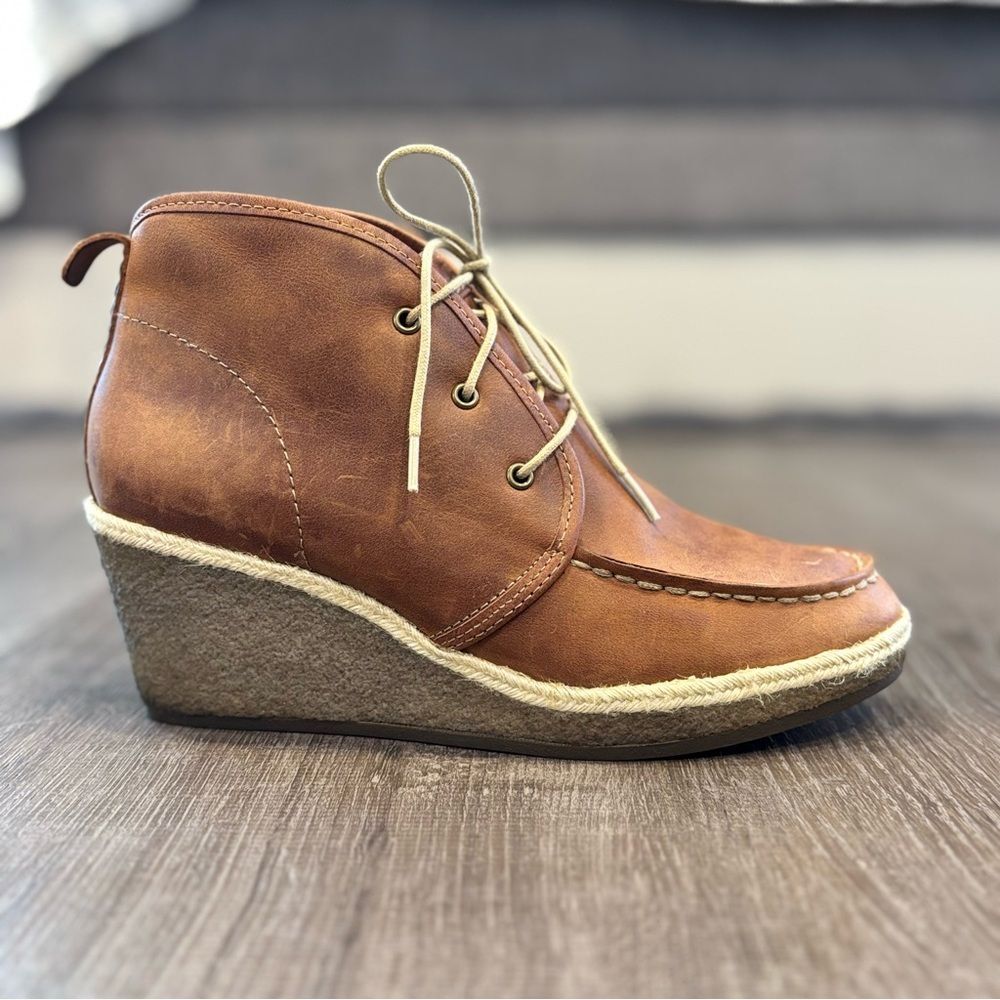 OluKai Wali Leather Wedge Bootie 7